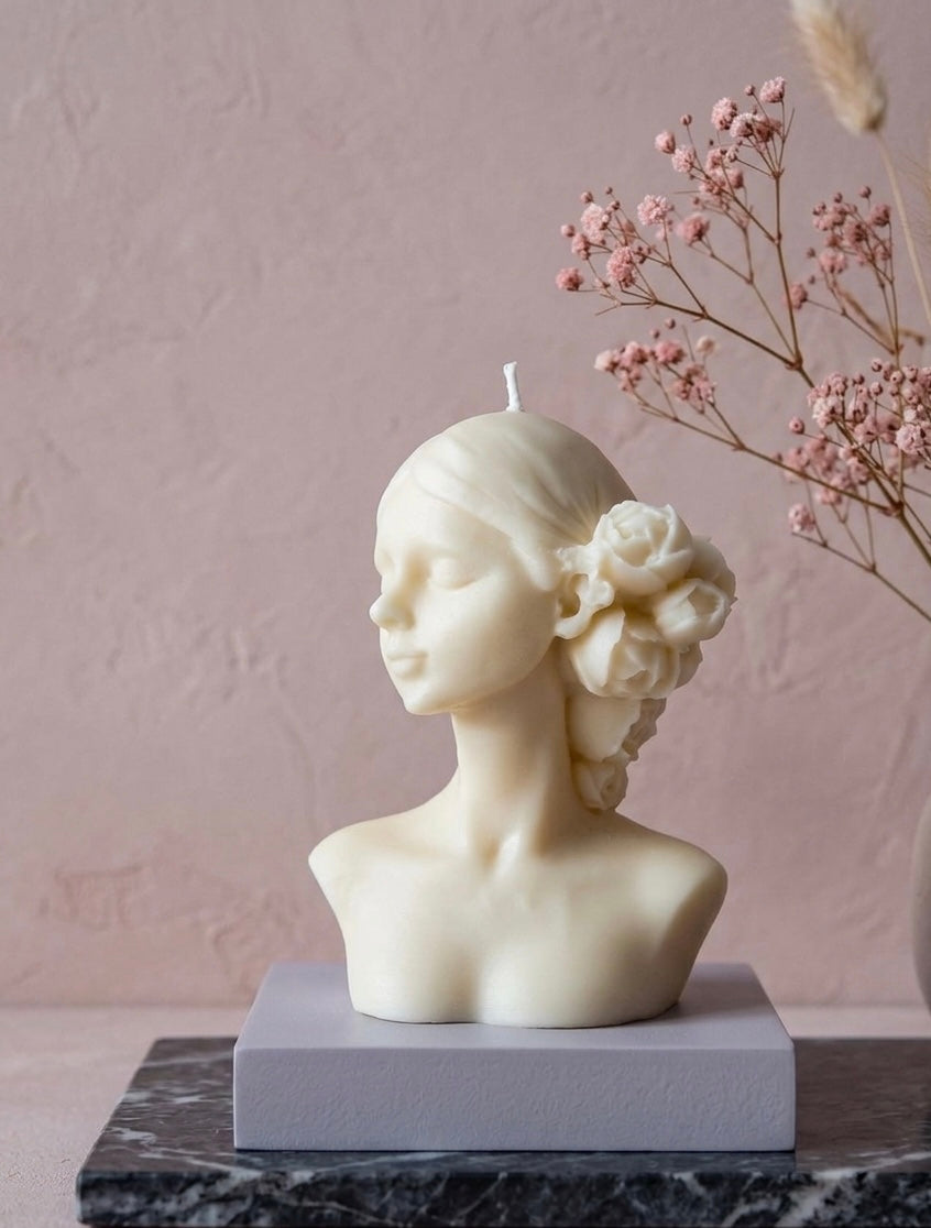 The Aurelia Muse Candle